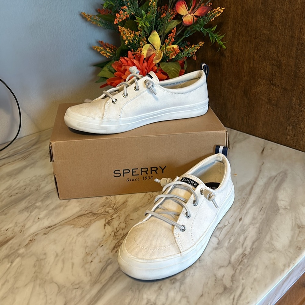 Sperry  canvas top siders
